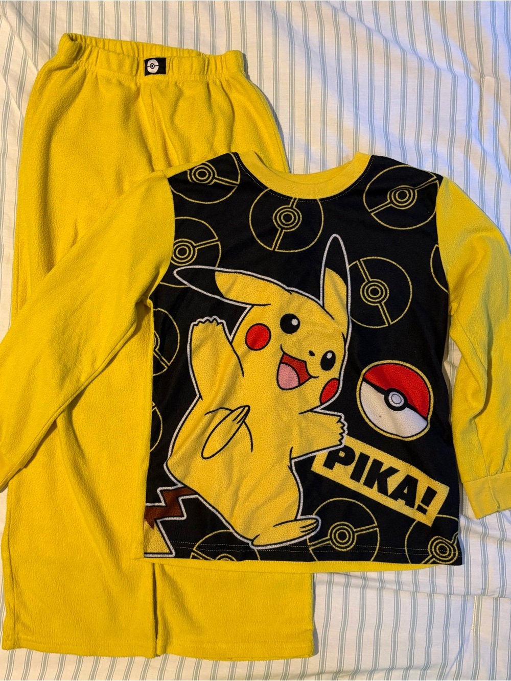 Pokémon Pikachu Pajama Set | Youth Medium (8) | 2-Piece Sleep Set